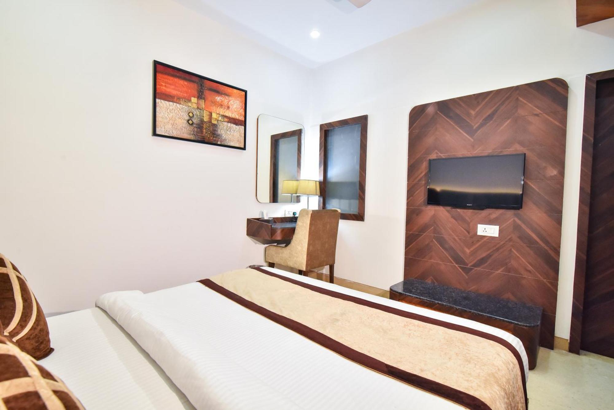 Sawera Grand Hotel 3*