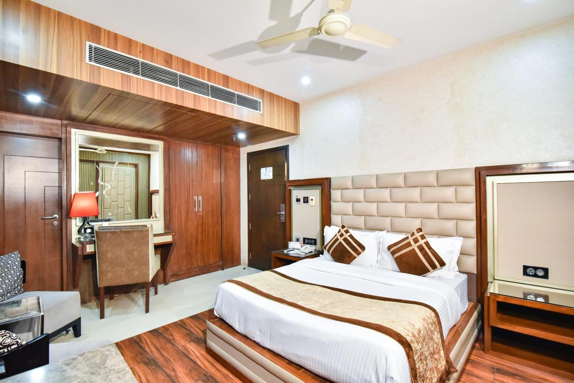 Hotel Sawera Grand 3*
