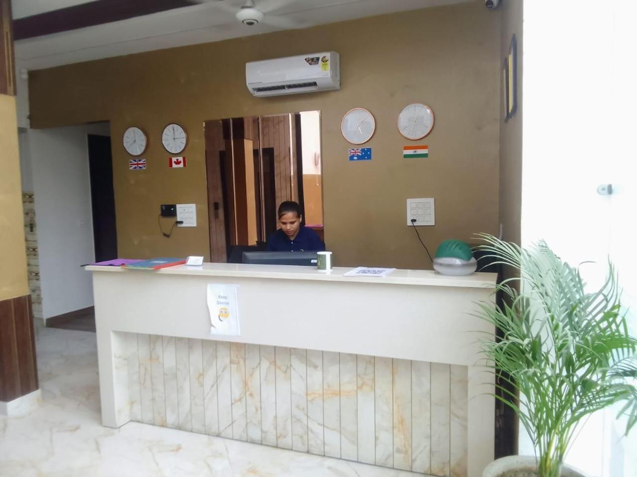 The Restu And Restaurant 300 Meter From Golden Temple Hotel Amritsar