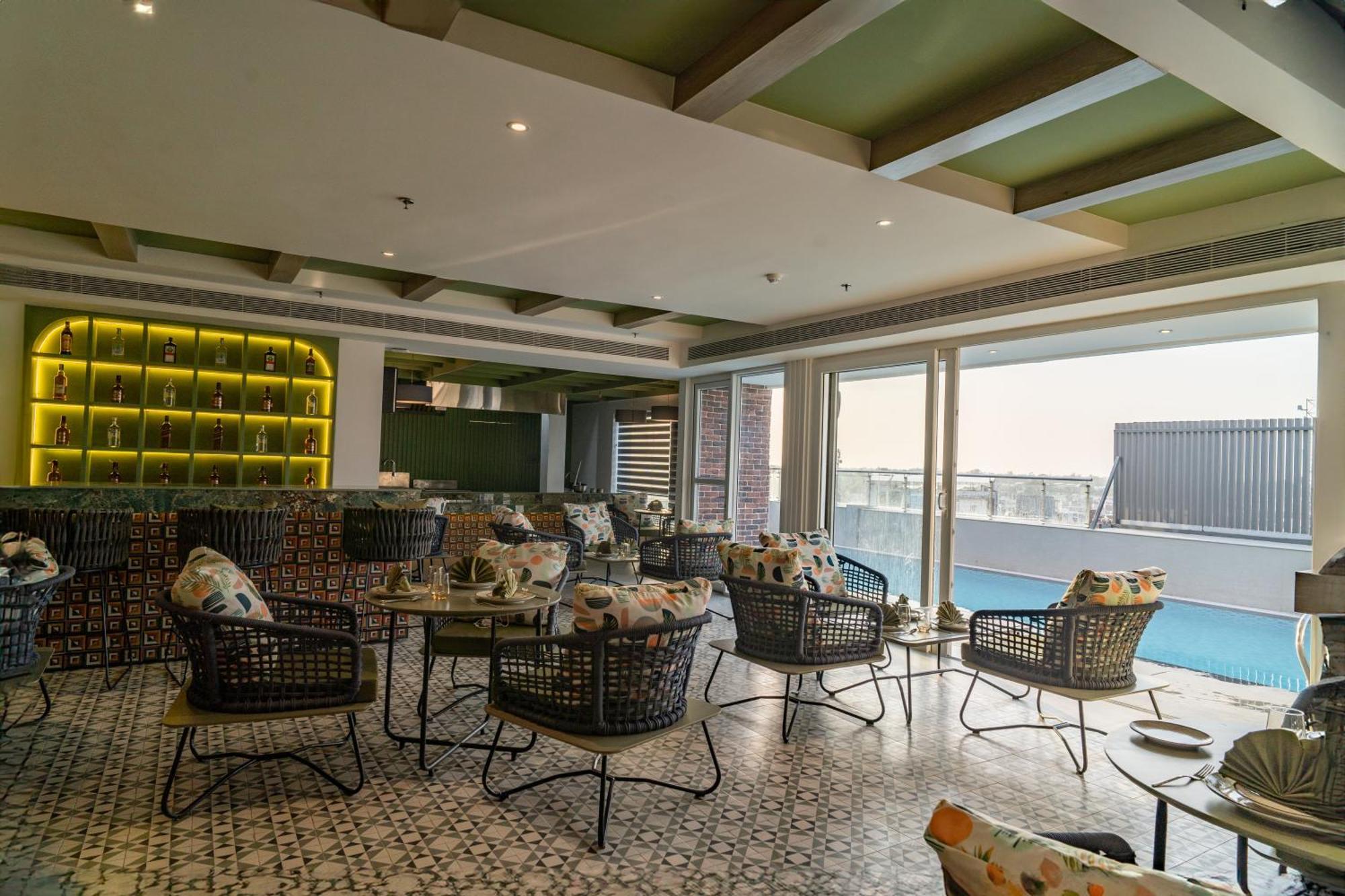 Regenta Place By Royal Orchid Limited Hotel Amritsar