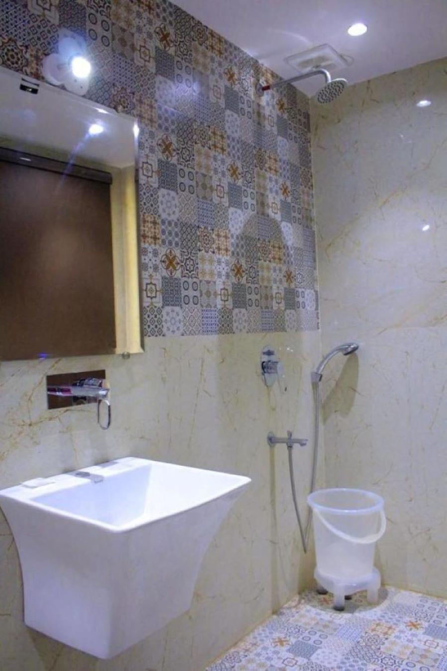 Kanda Continental Hotel 3*