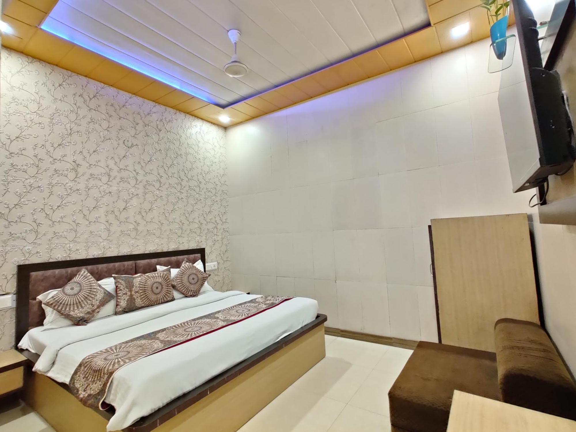 Varinda Hotel Amritsar
