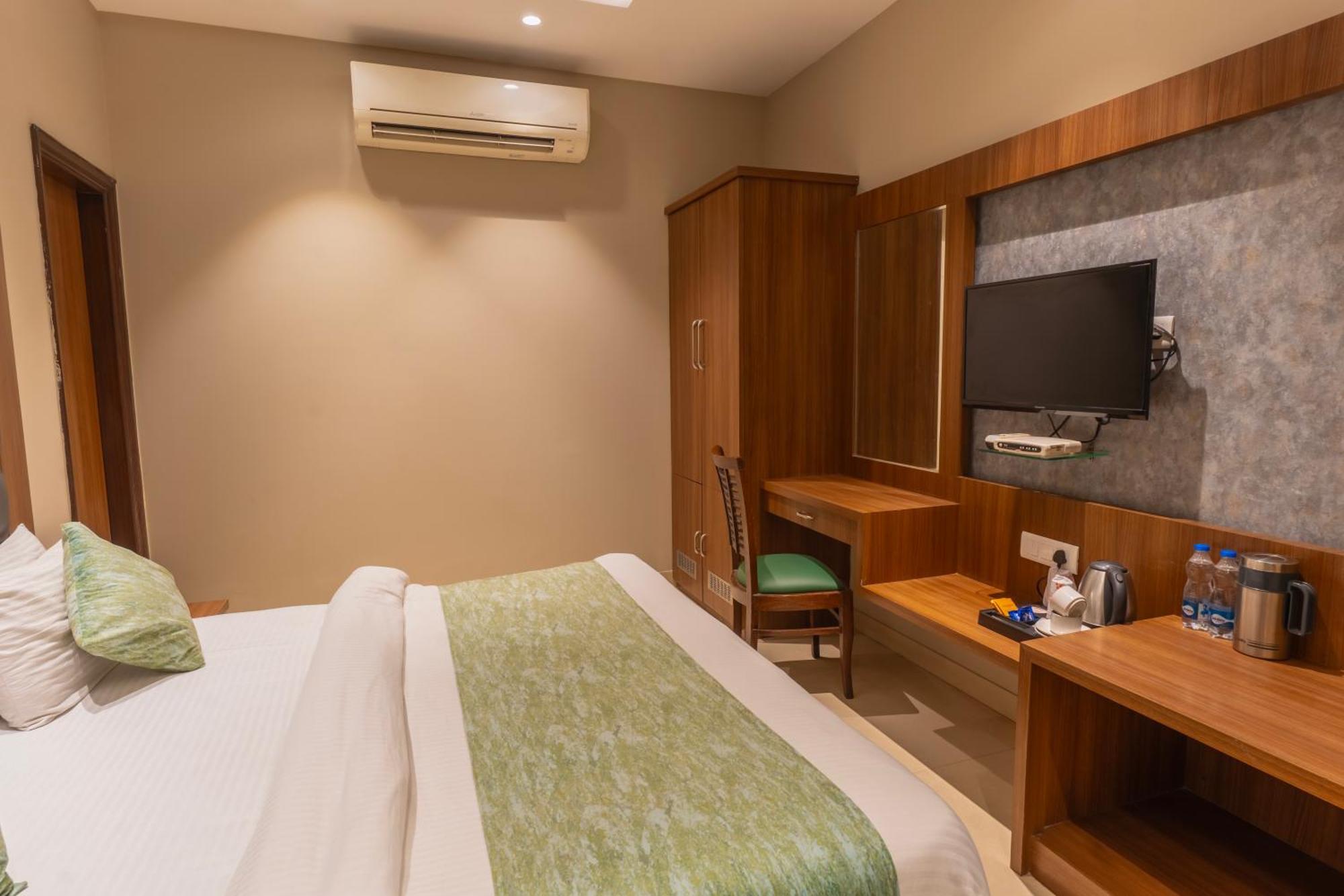 International 2 Min Walk From Bus Stand Hotel Amritsar
