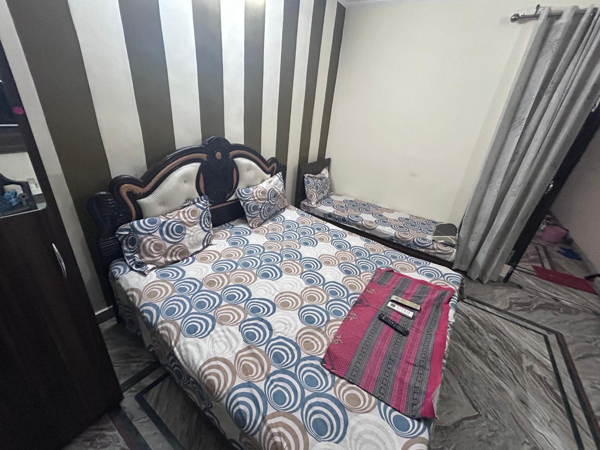 S4 Home Stay Hotel - Five Mint Walk From Golden Temple Amritsar