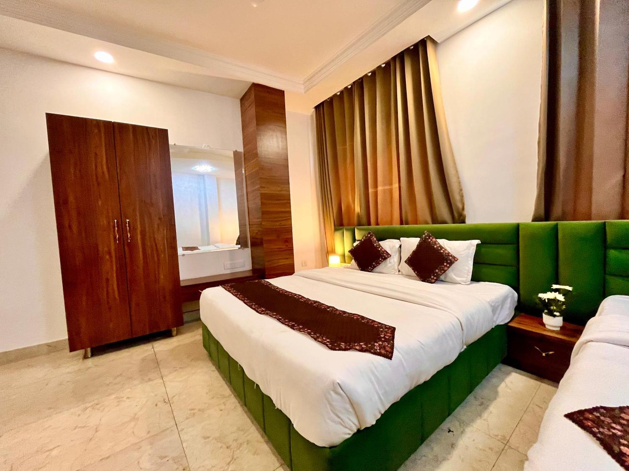 The Casa Grand - A Four Star Luxury In 4* Amritsar
