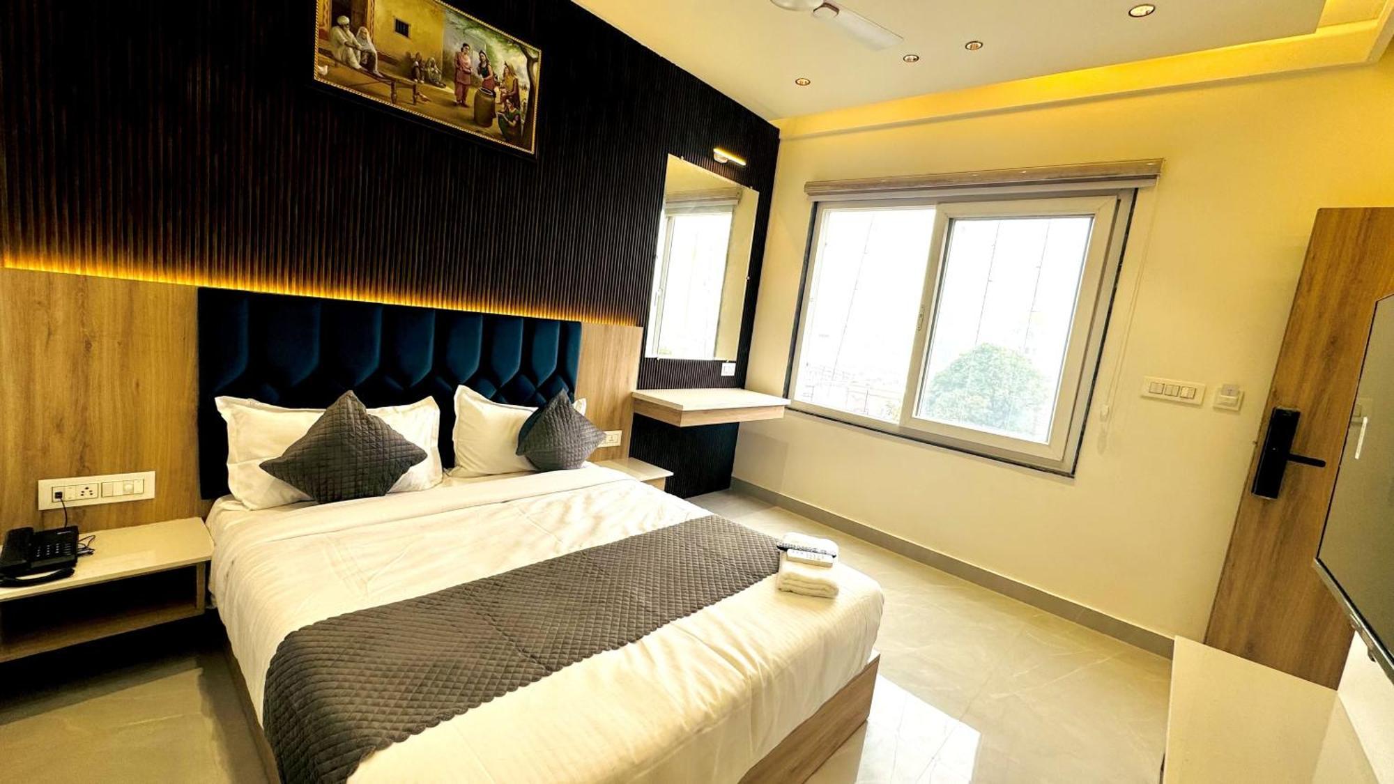 Guest house Amber Opp Golden Temple Amritsar