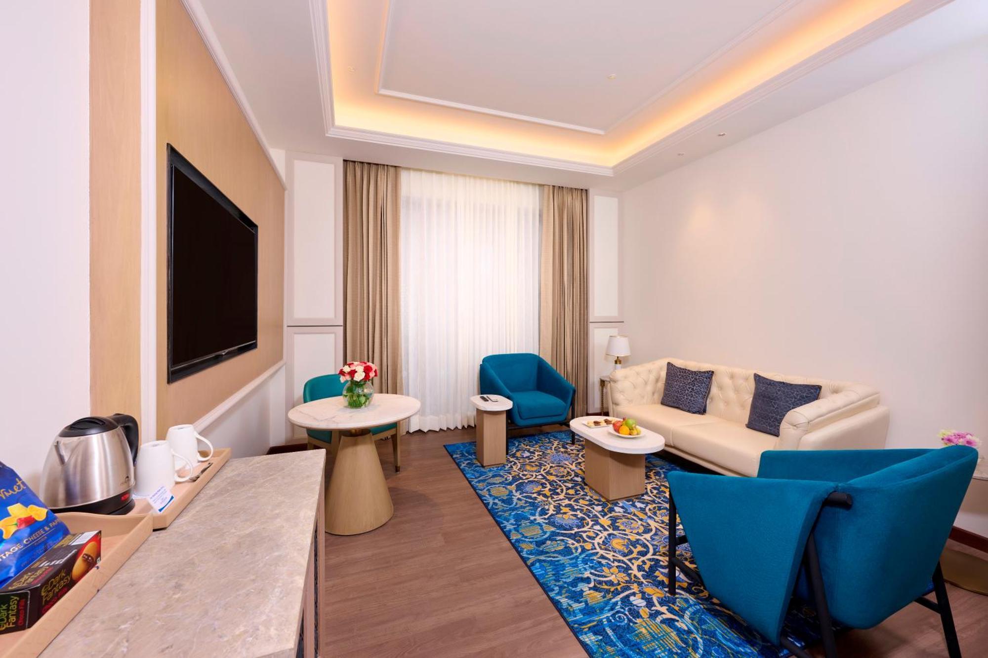 Sarovar Premiere Hotel 5*