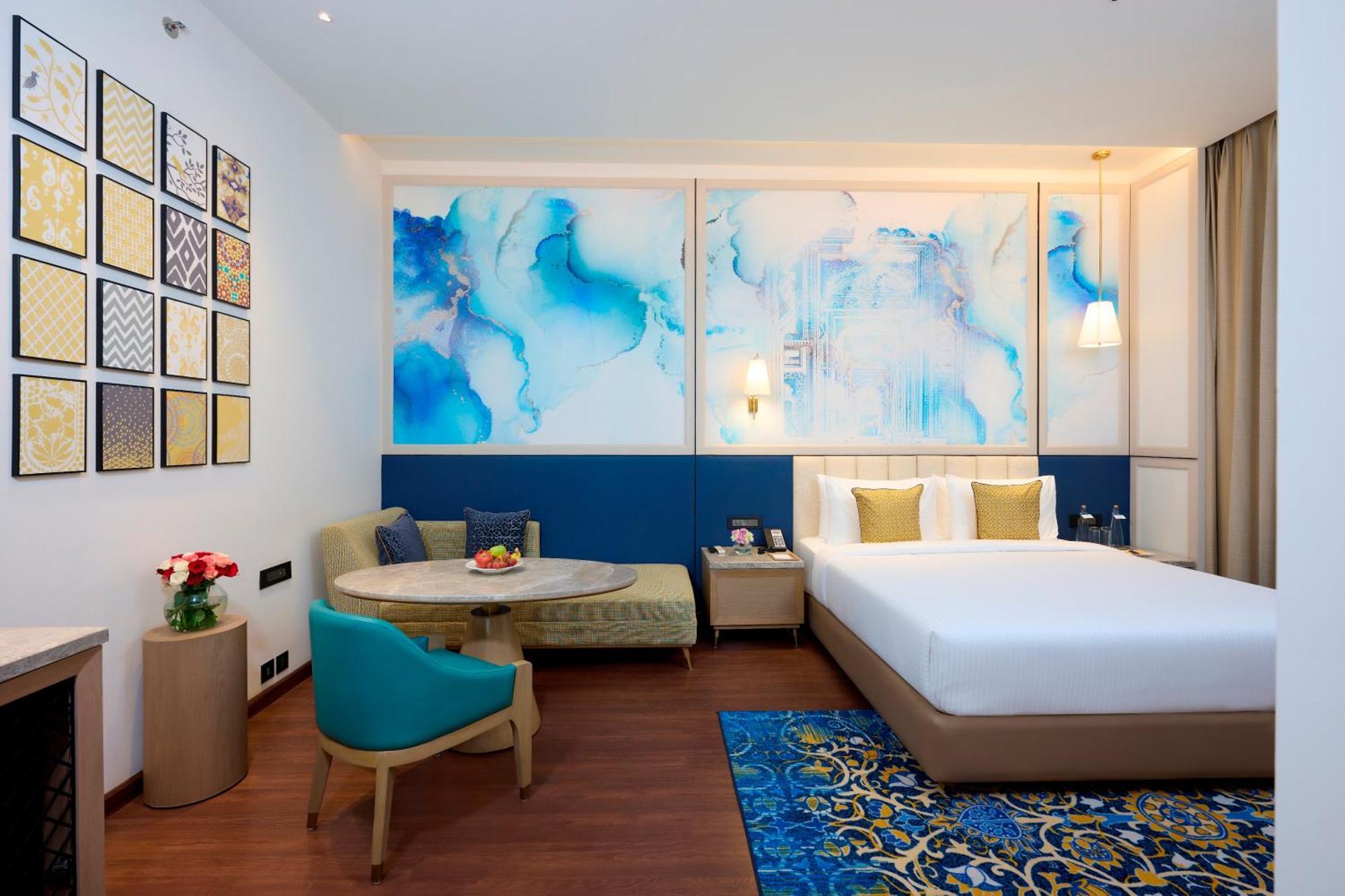 Hotel Sarovar Premiere