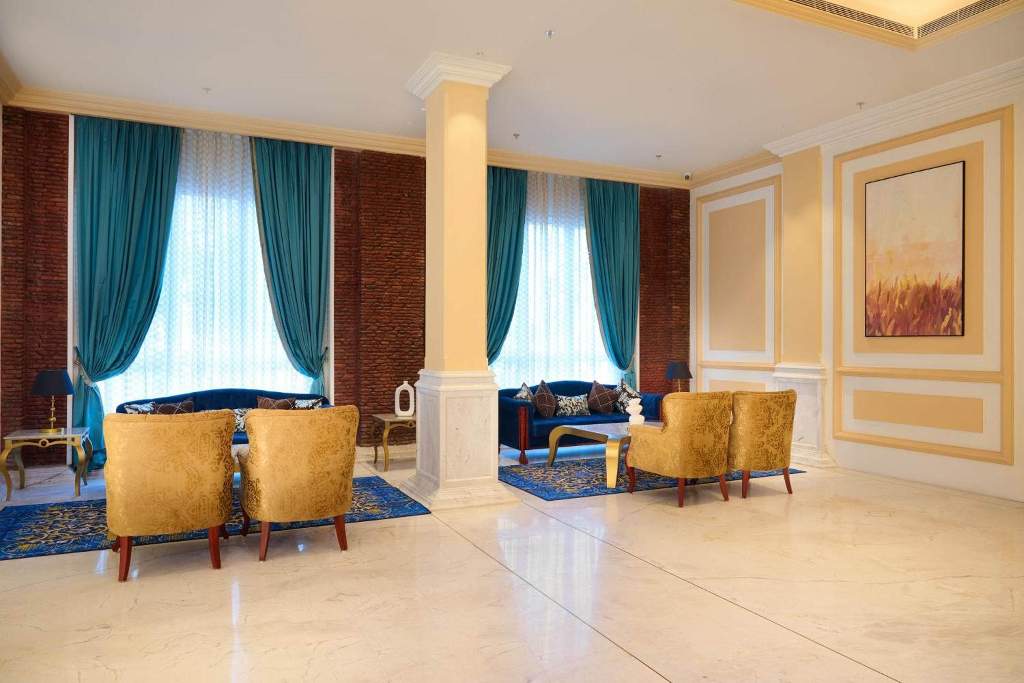 Sarovar Premiere Hotel