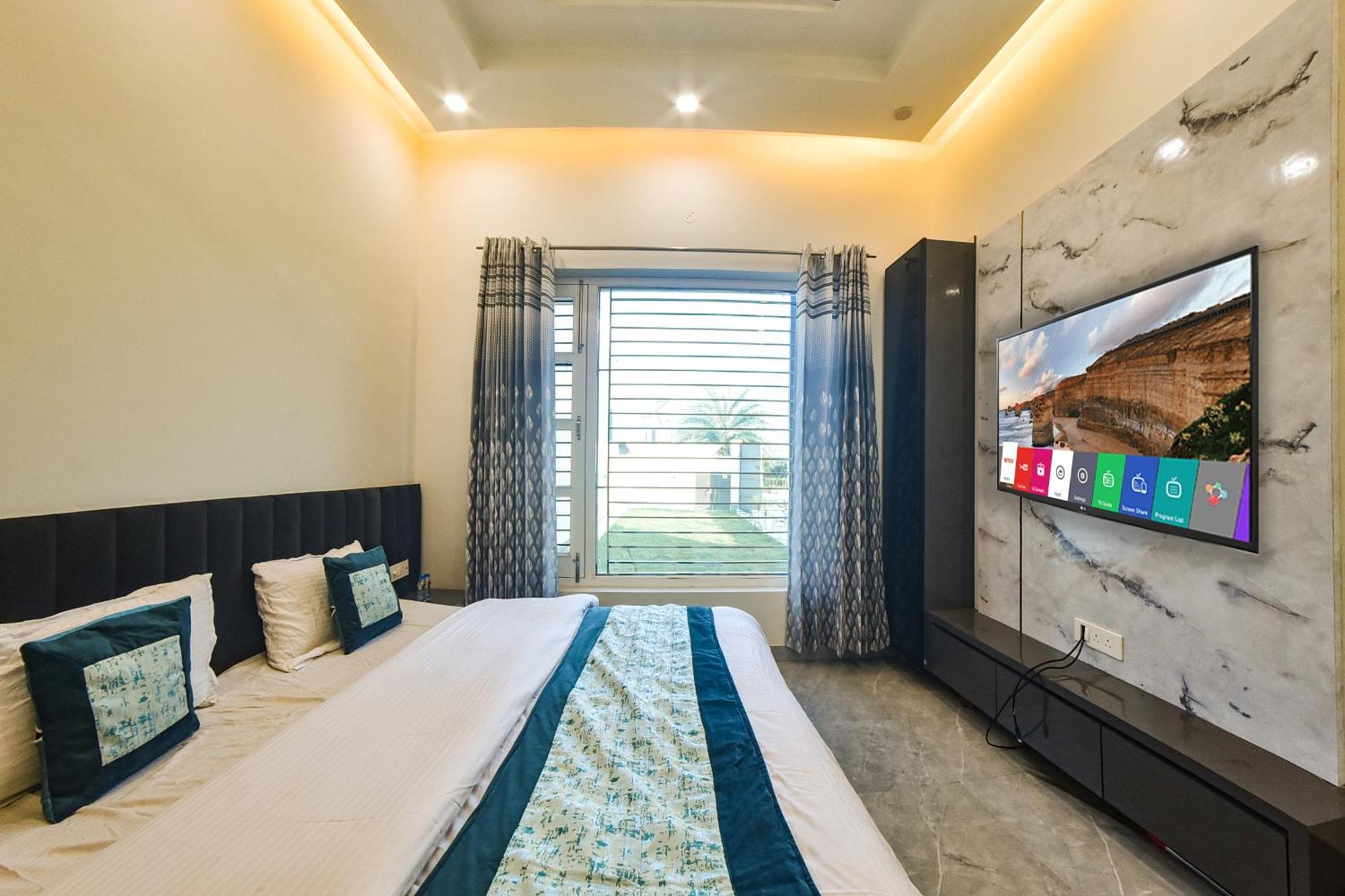 The Rosewood Bliss