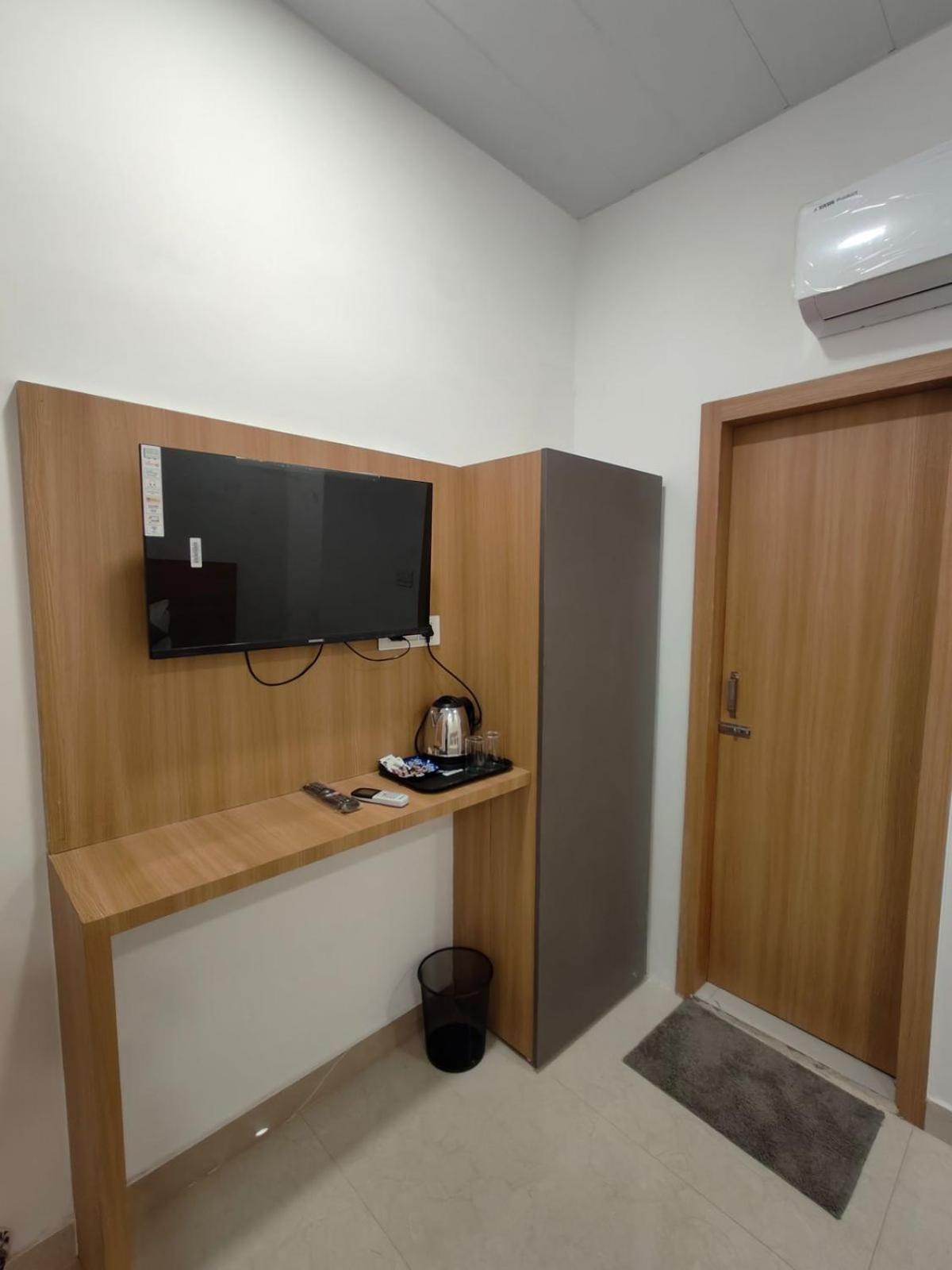Hotel Golden Oak- 5 Min Walk From Golden Temple