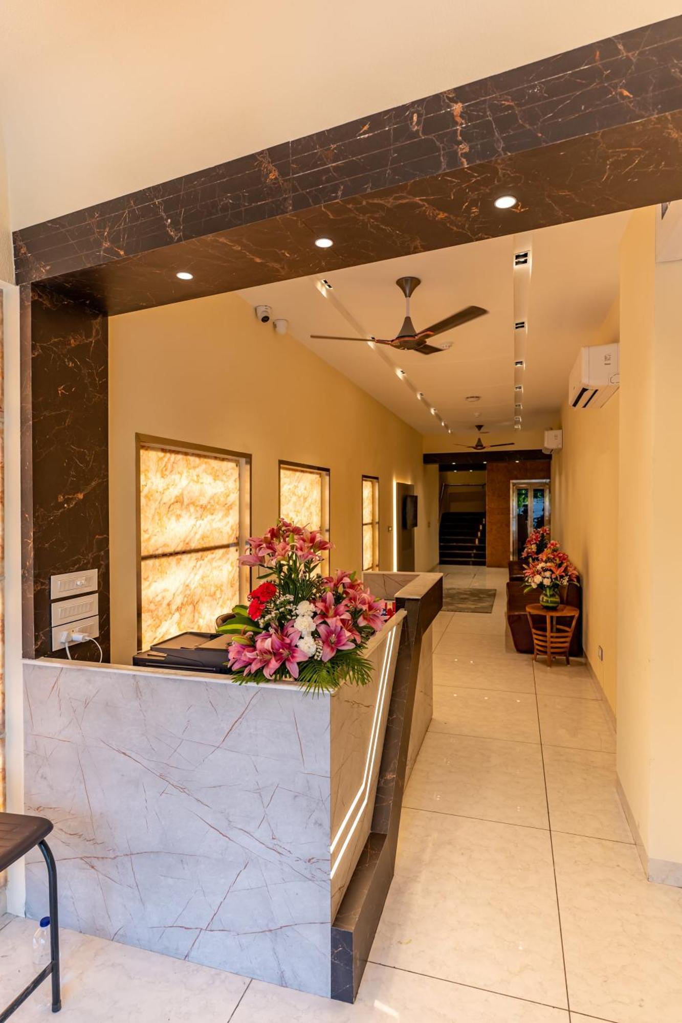 Hotel Blessings 3*
