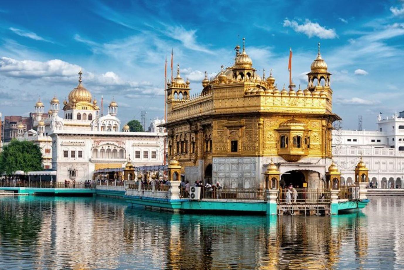 Rv Golden 50 Mtr From Golden Temple Hotel Amritsar