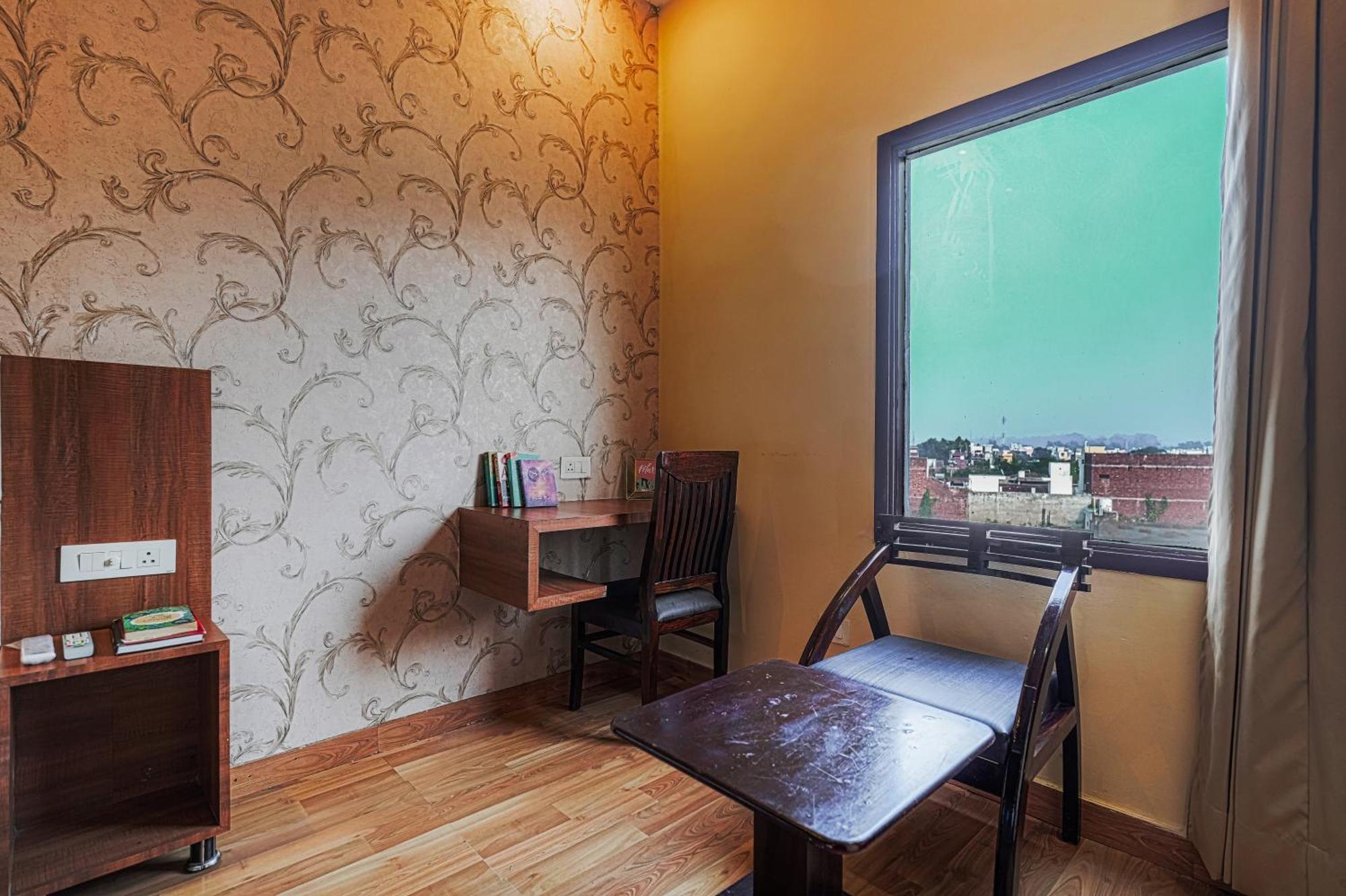 Sallow Grand Hotel Amritsar