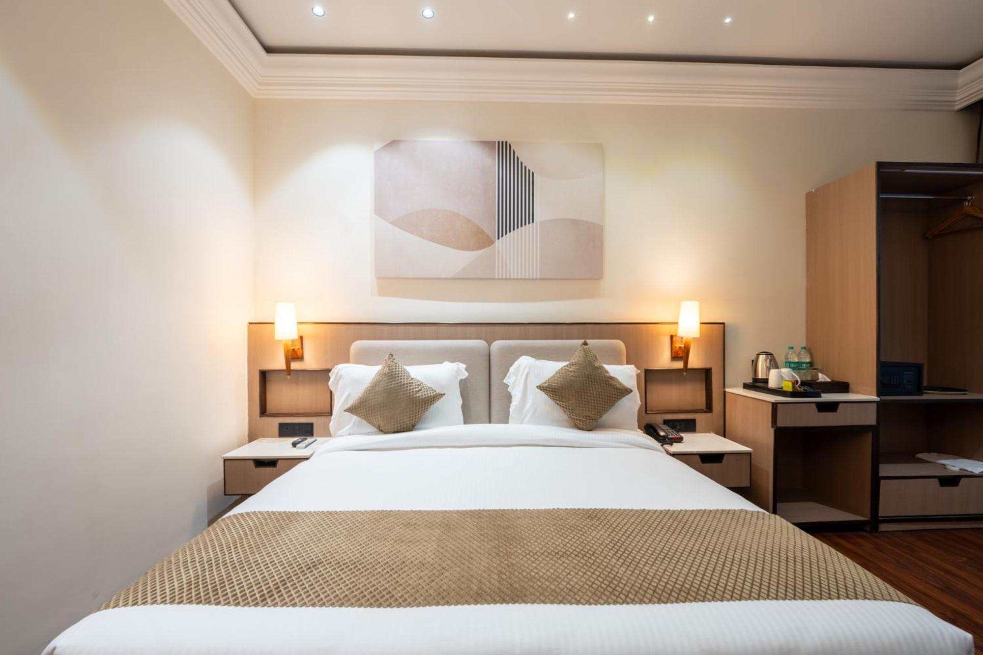 Hotel Ramee Collextion