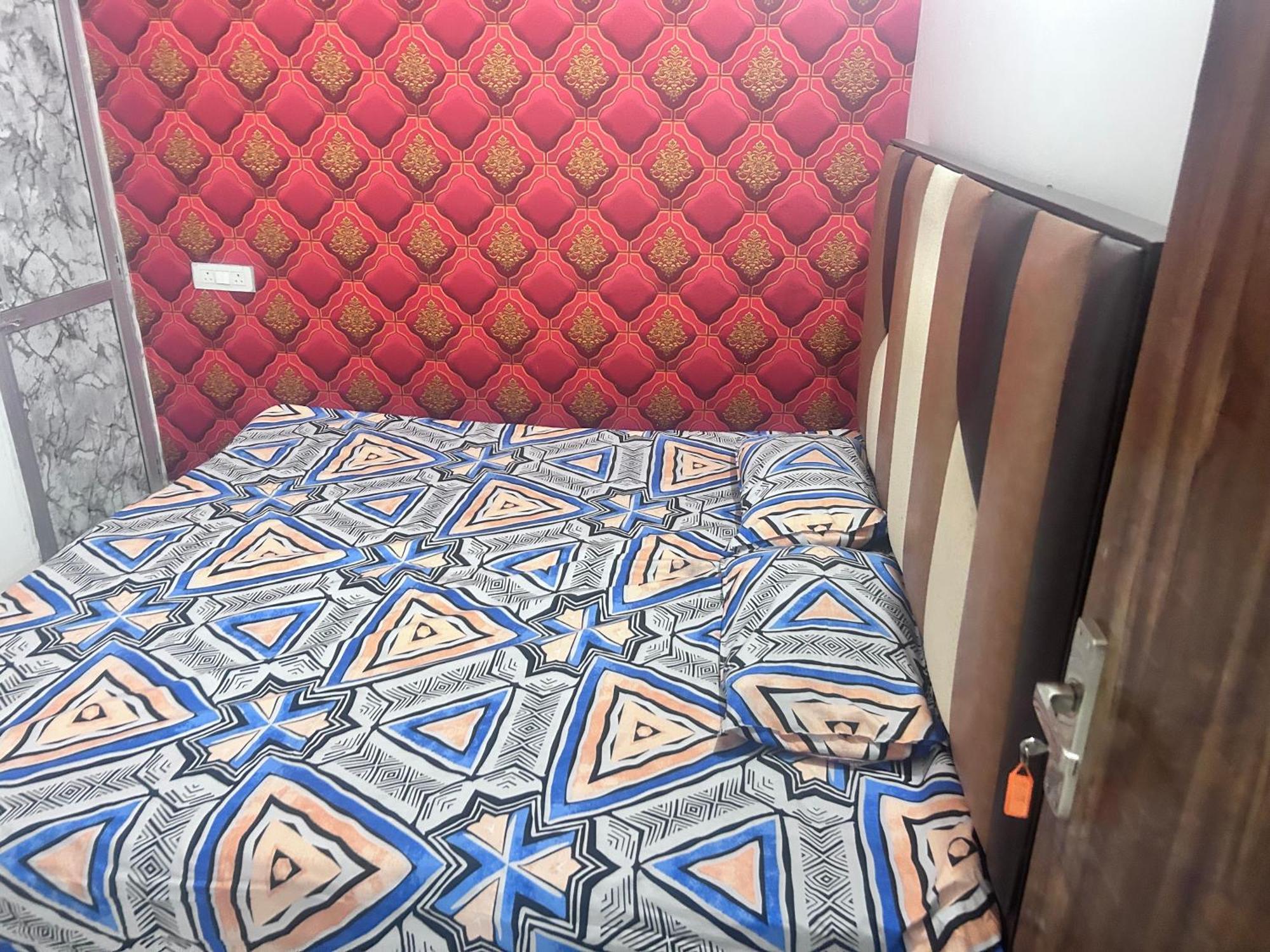 Guest house Mannat And Pg *
