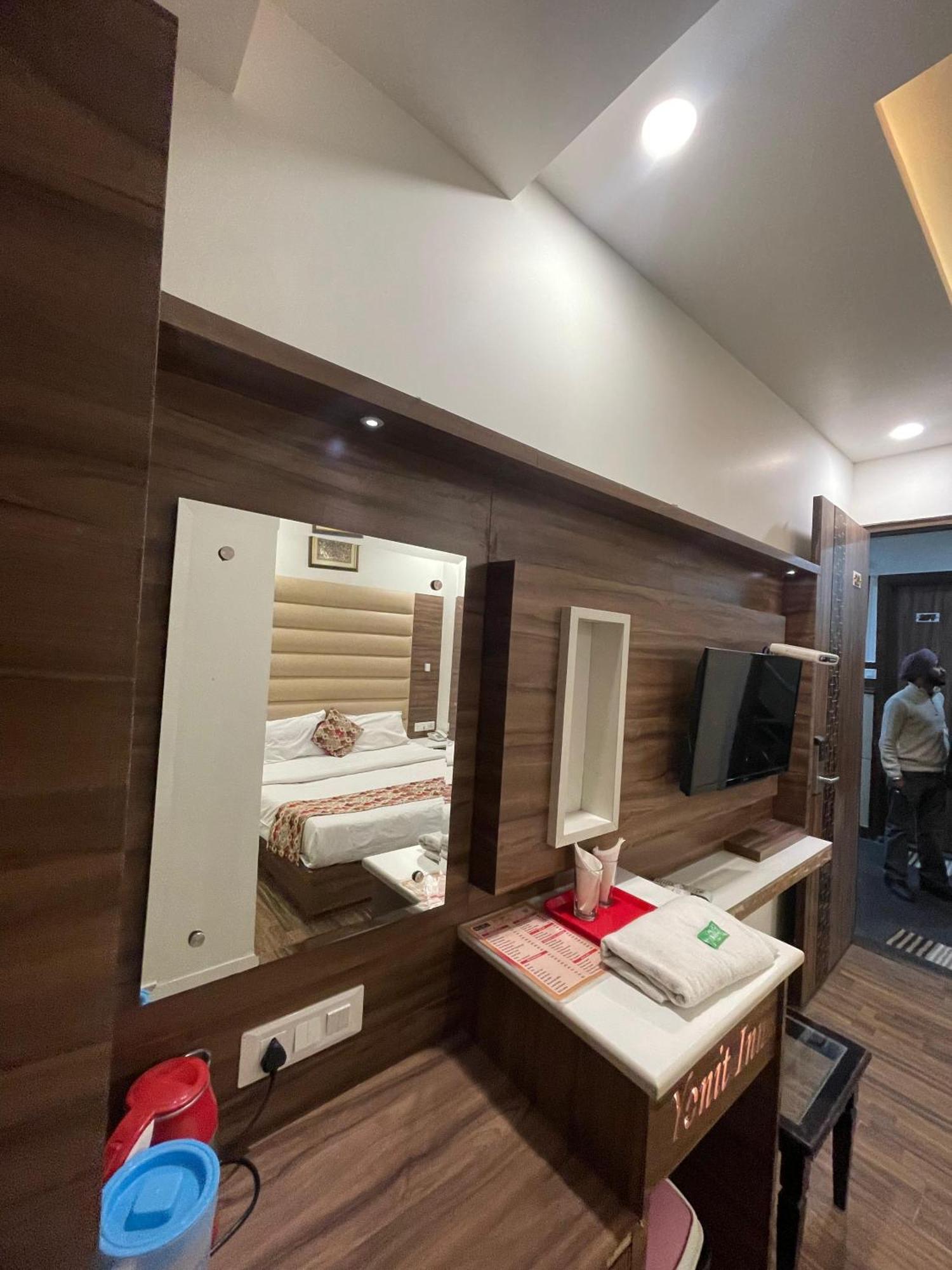 Yonit Hotel 4*