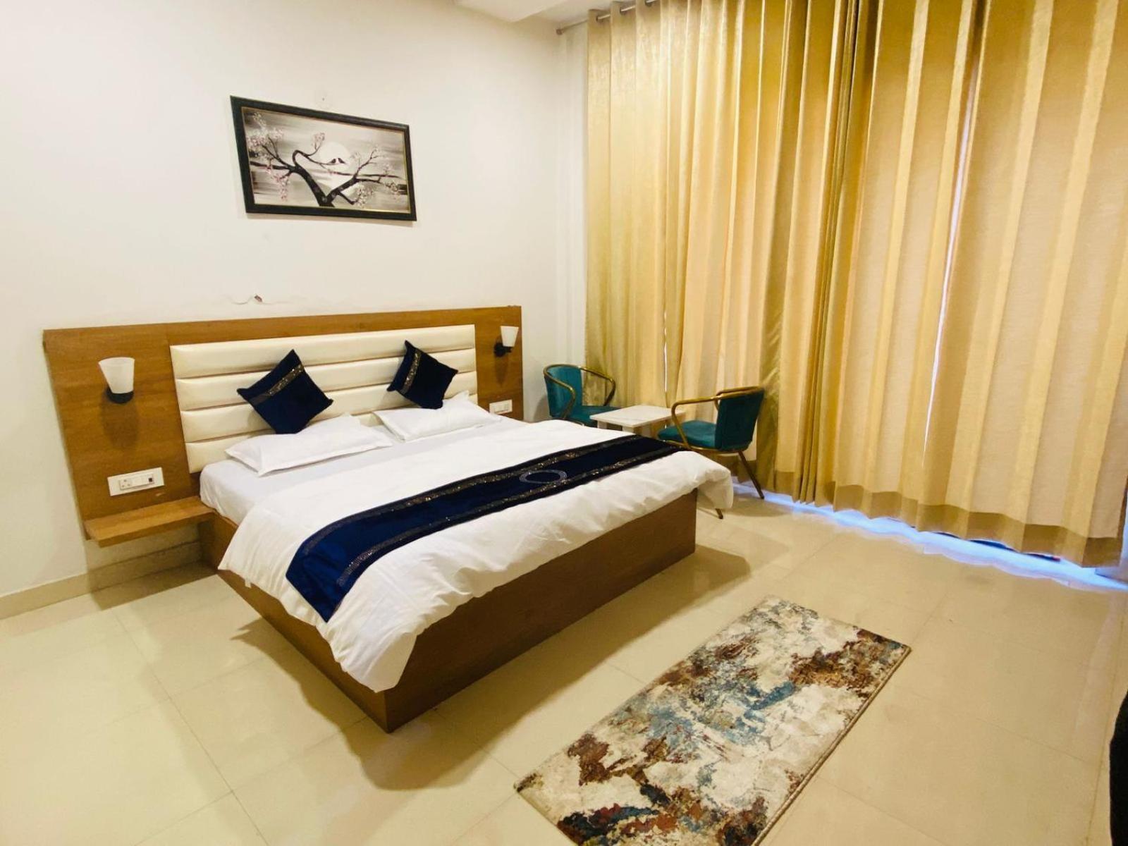 Hotel Ry Luxuries