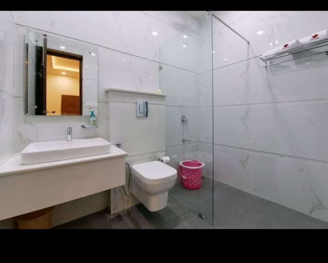 Yonit Hotel 4*