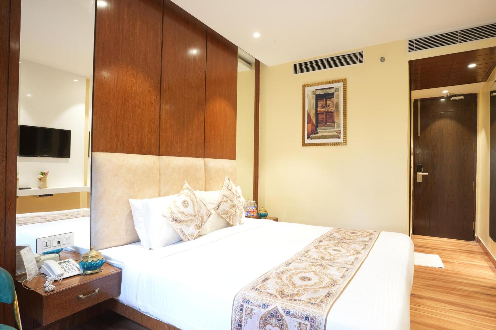 Stamps Golden Lagoon By Eight Continents - Opposite To Golden Temple Hotel Amritsar