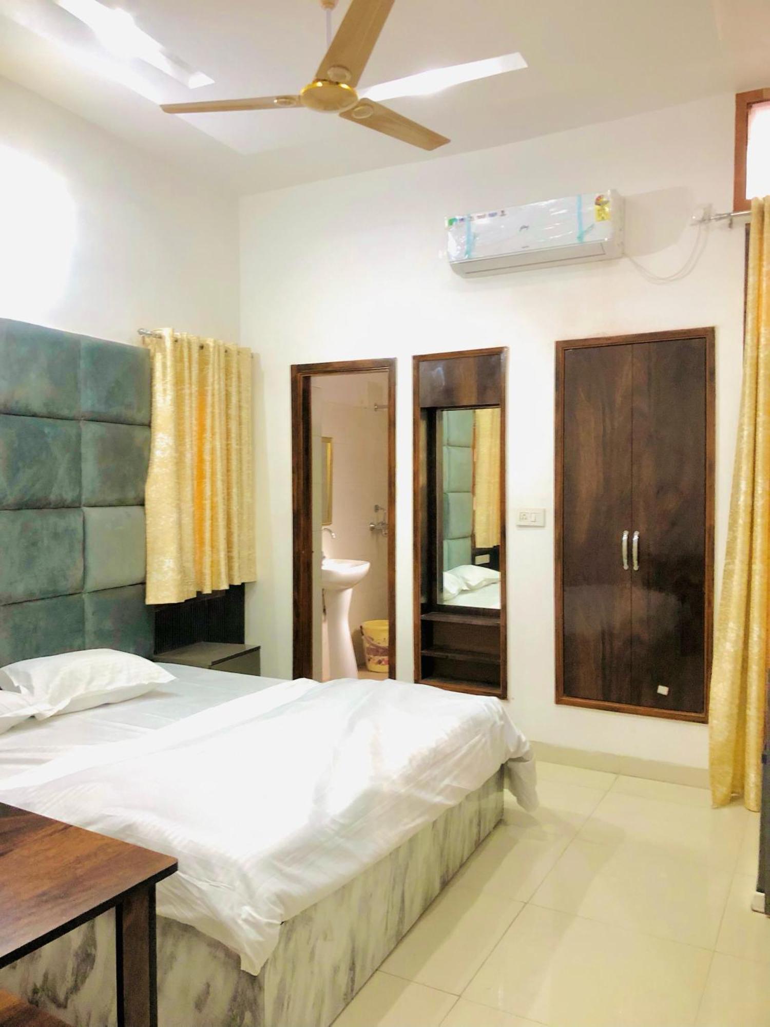T Point Hotel
