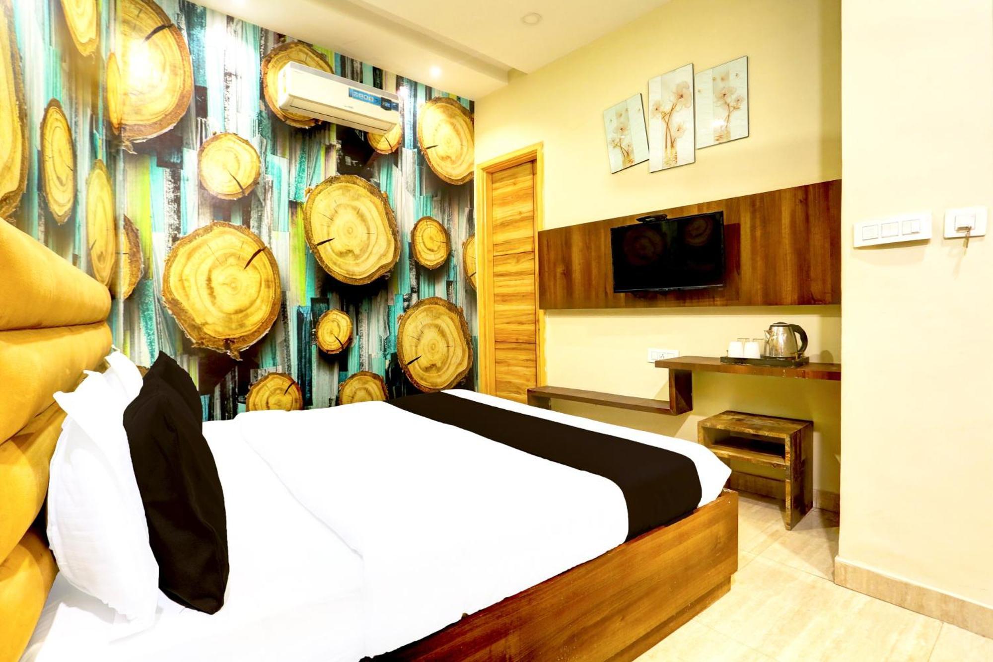 Hotel Super Townhouse Ajit Nagar Near Golden Temple