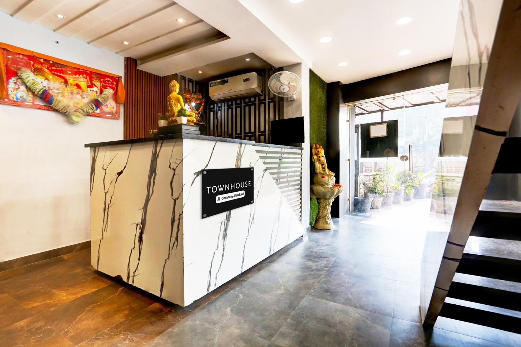 Super Townhouse Ajit Nagar Near Golden Temple *