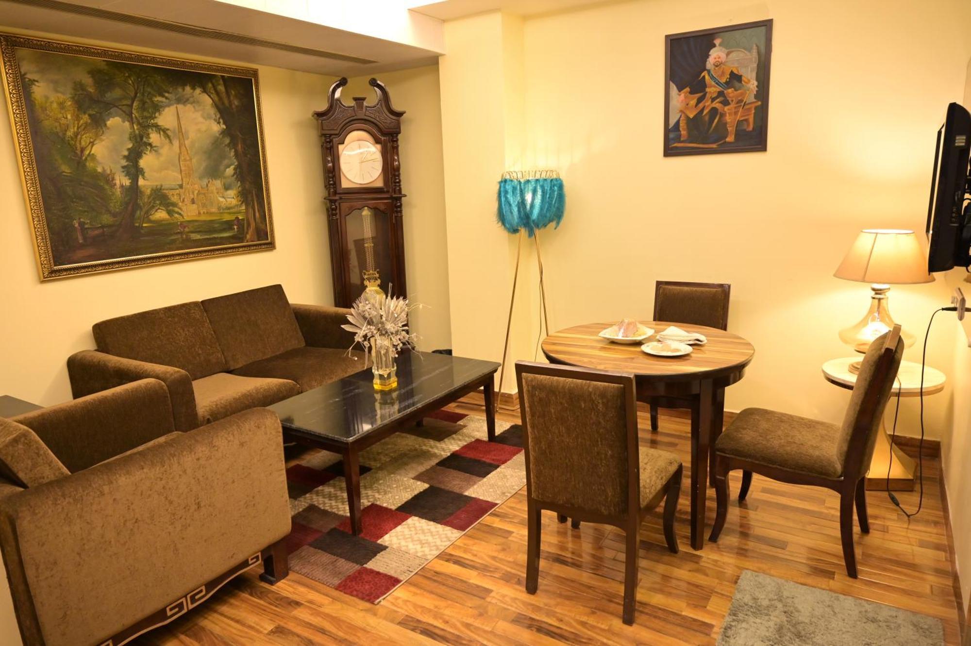 Hk Clarks Inn, Hotel Amritsar