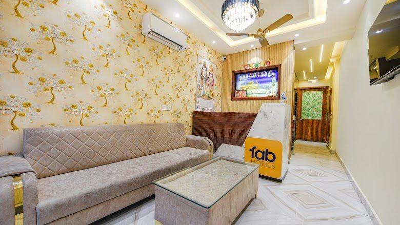 Hotel Dm *