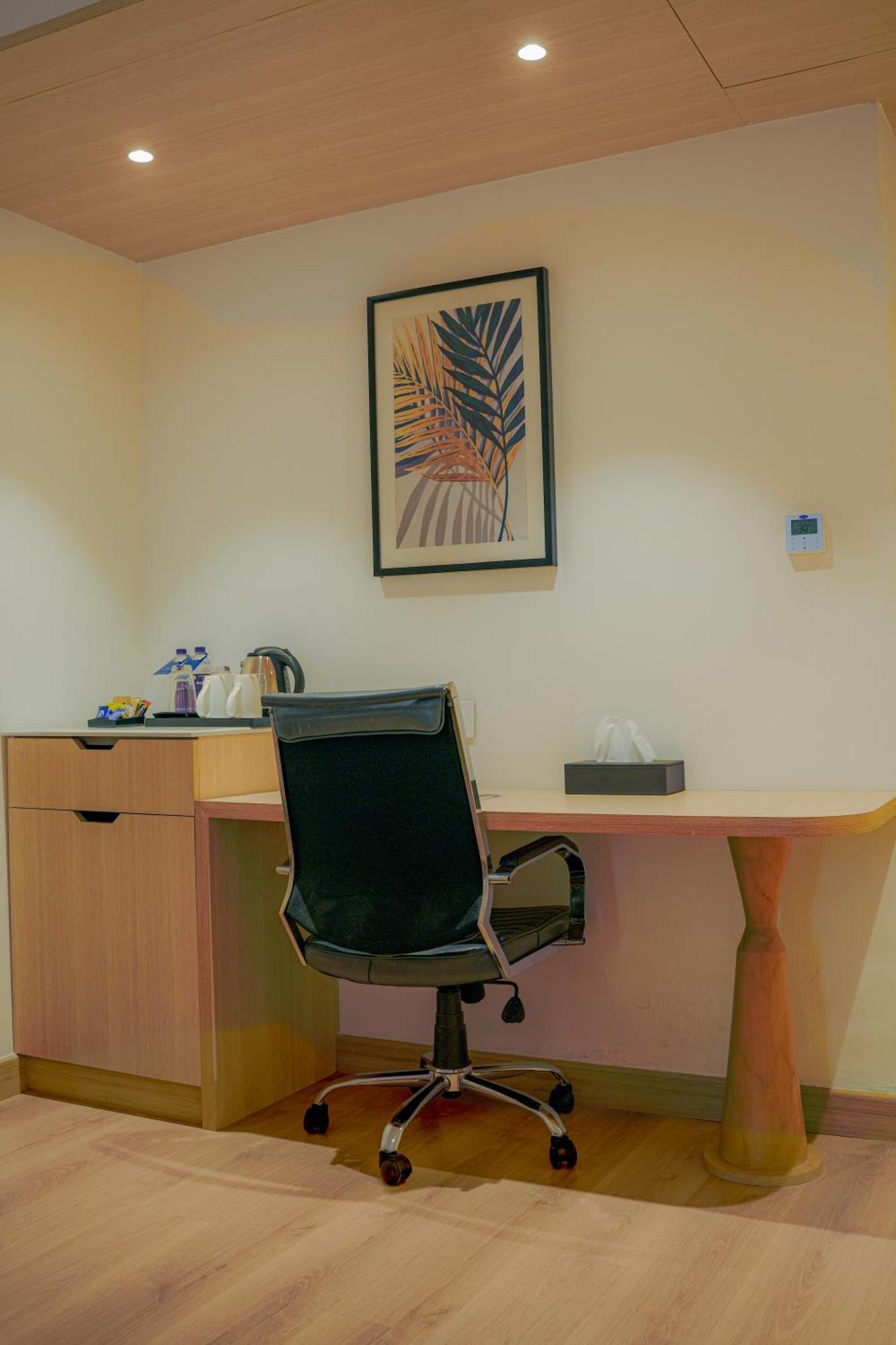 Western Ah1 Hotel Amritsar