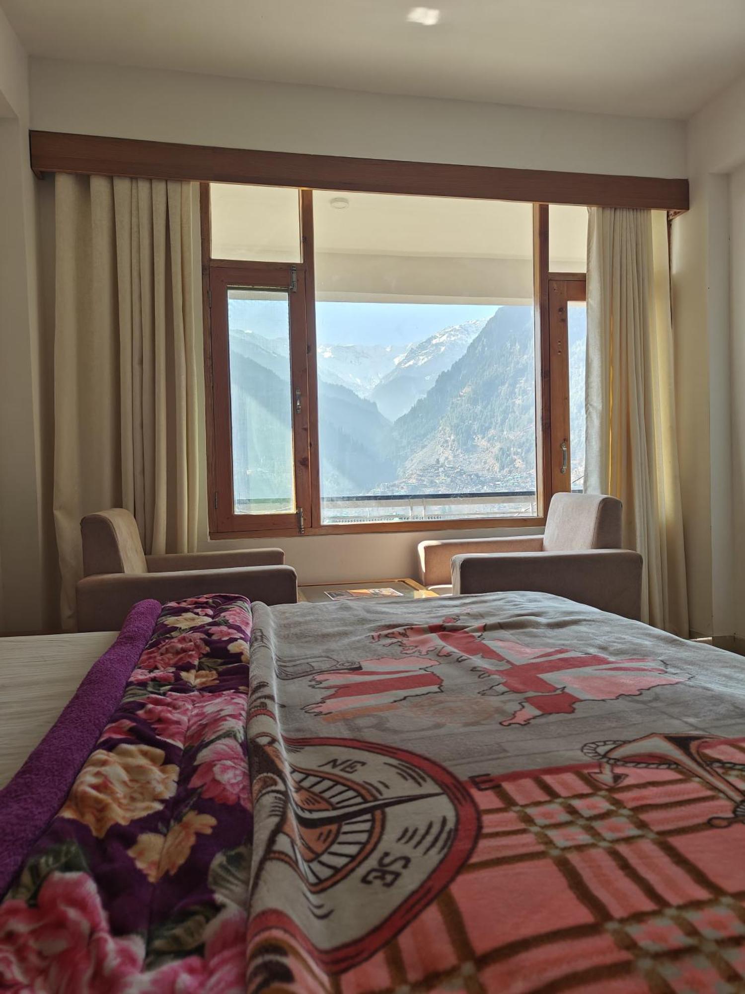 Hotel Santosh Cafe &