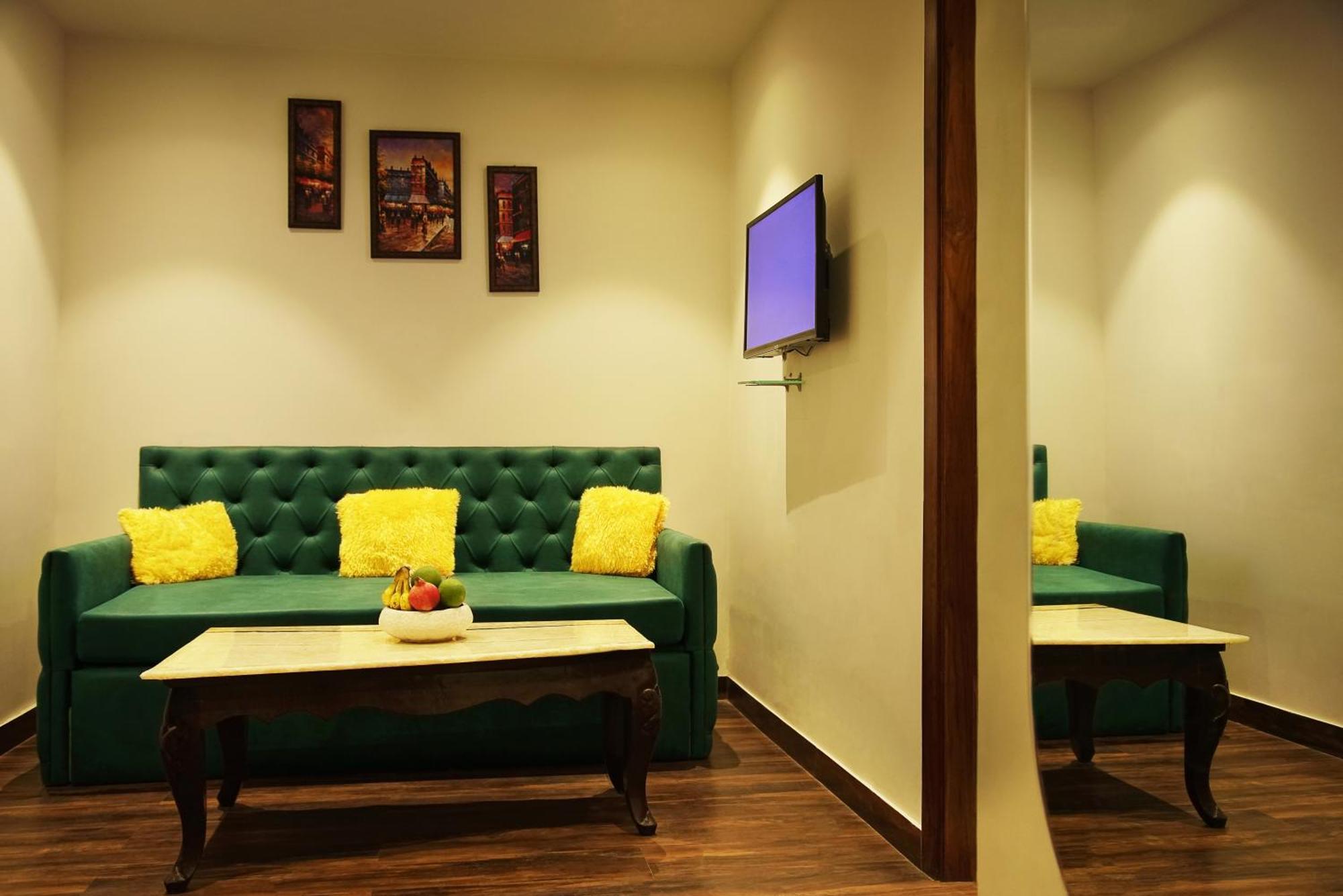Treehouse London Street Hotel 3*