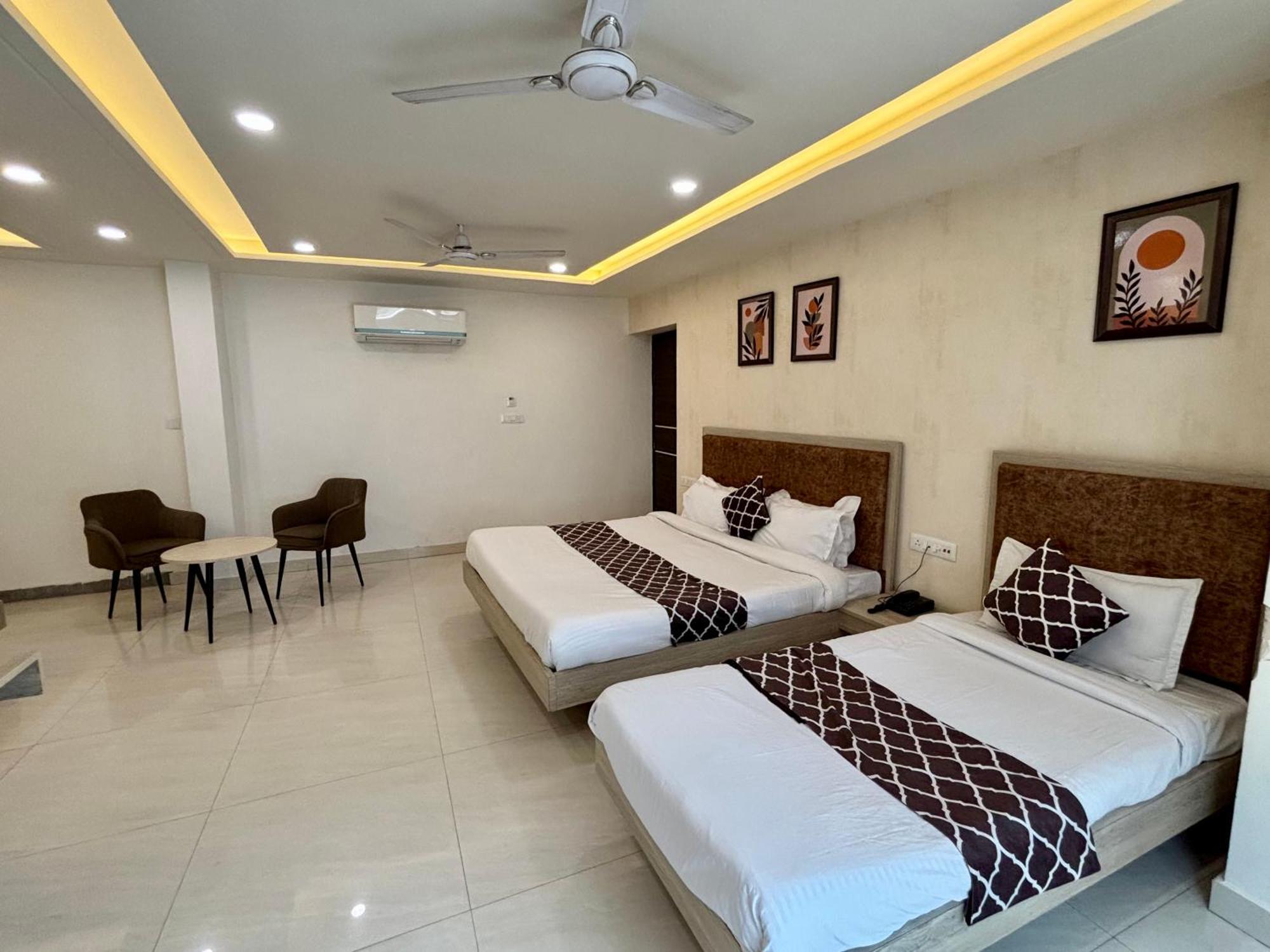 G R Residency Golden Temple Just 2 Mins Walking Distance From 2*