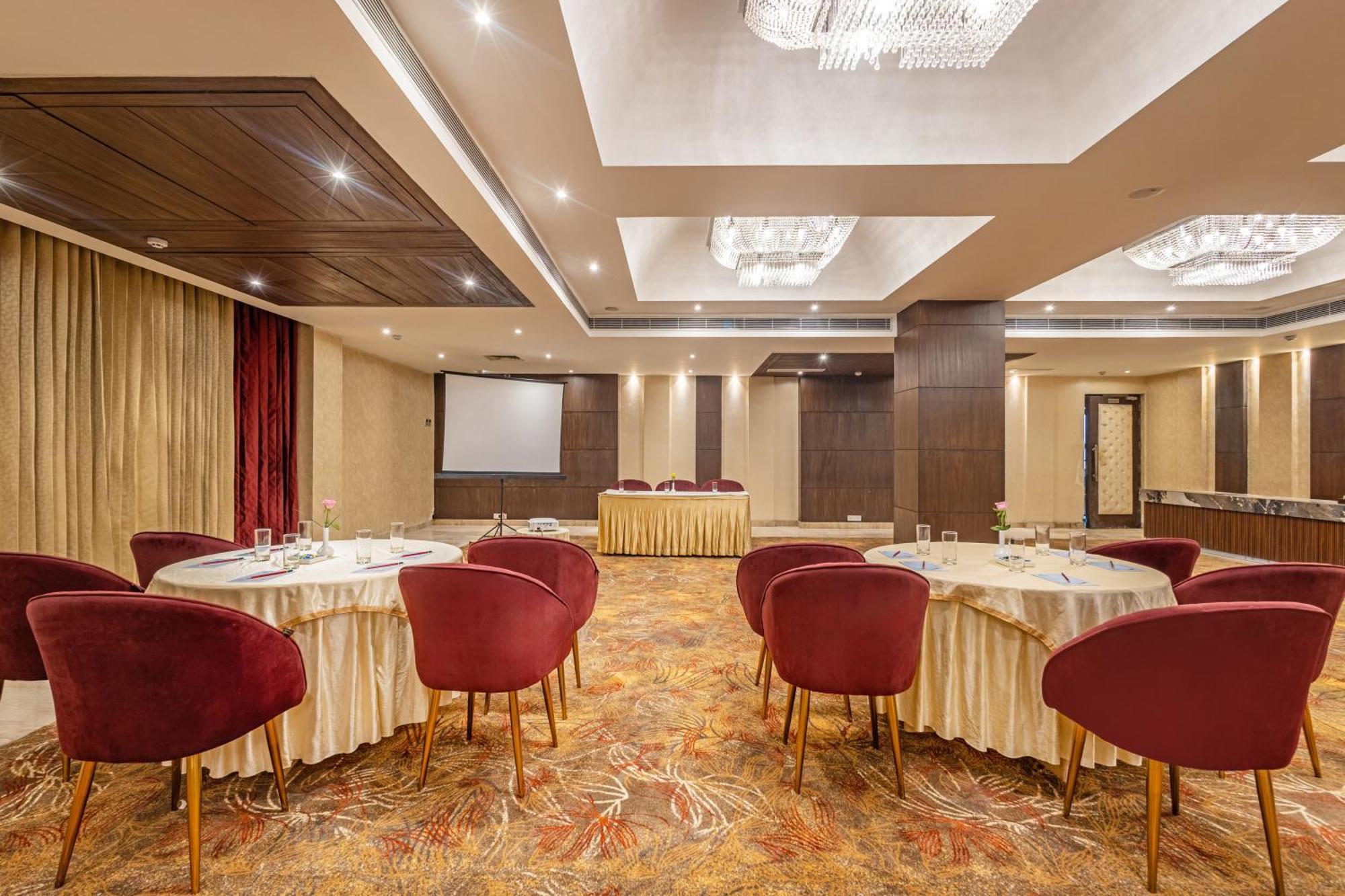 Hotel Sterling Borderland Amritsar 3*