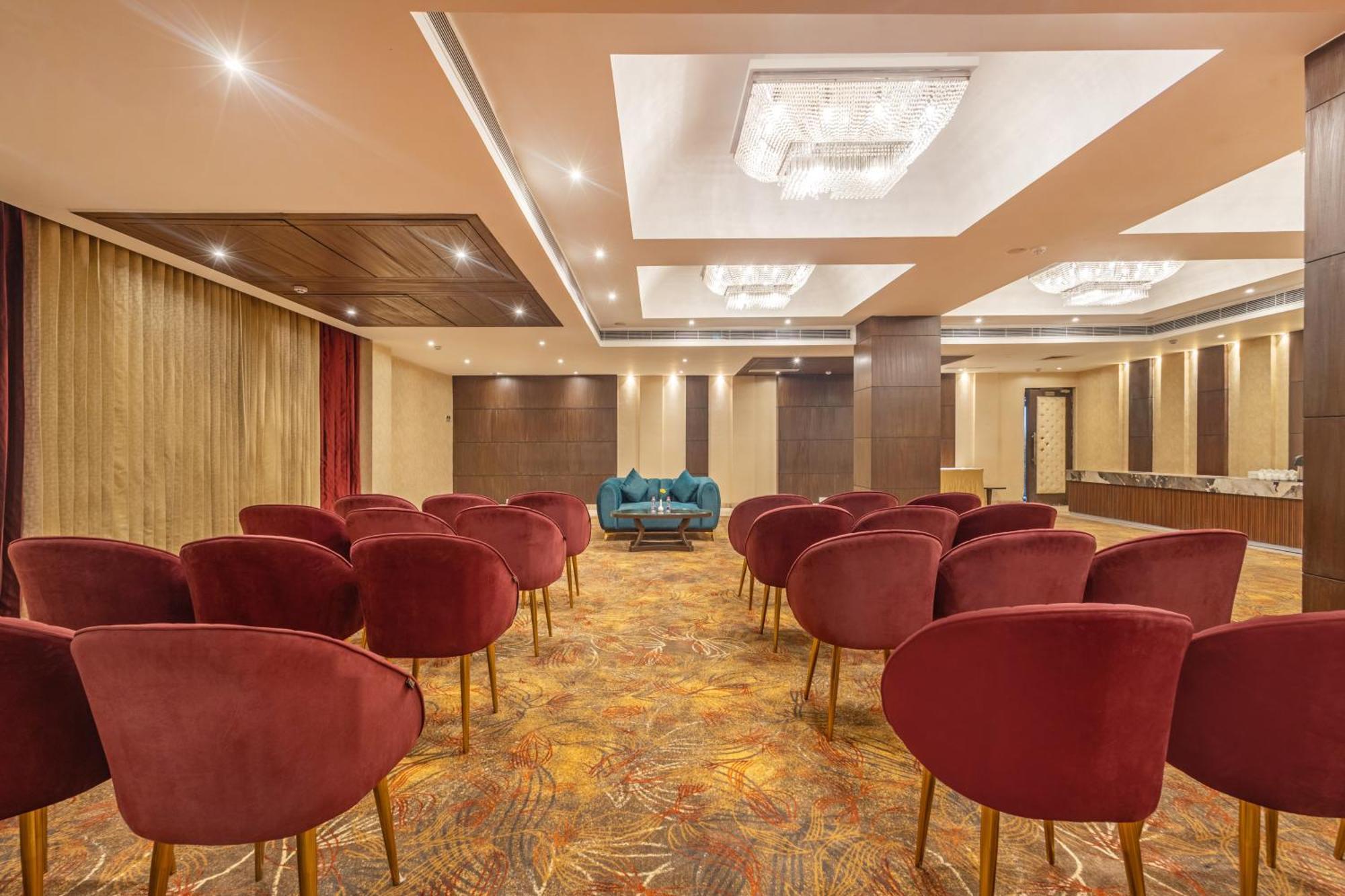 Hotel Sterling Borderland Amritsar 3*