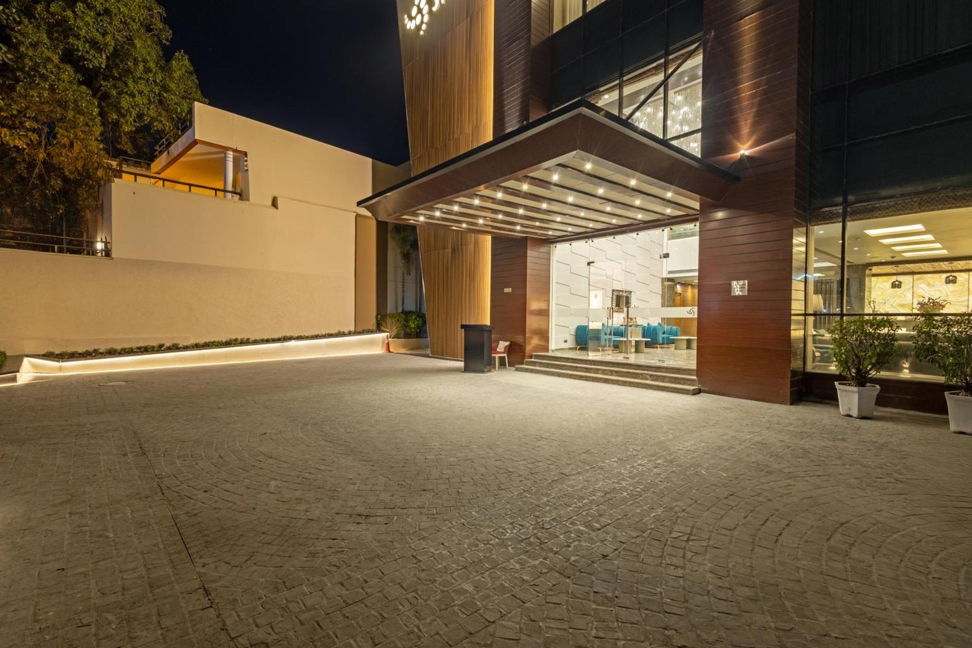 Hotel Sterling Borderland Amritsar