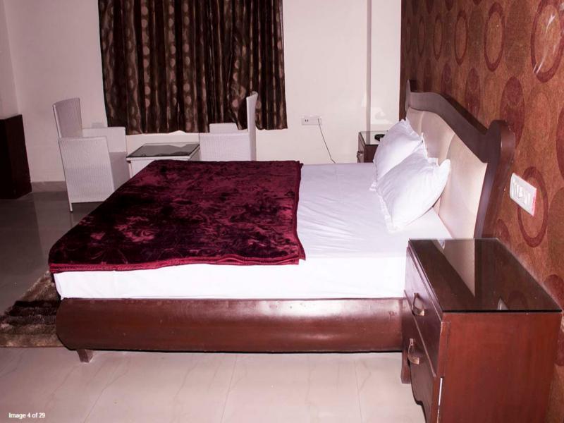 Park Side Navjyoti 3*