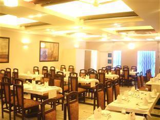 Raj Darbar - 10 Meter From Golden Temple 3* Amritsar