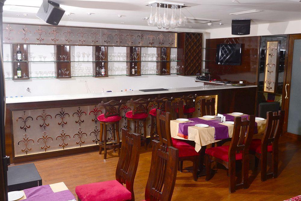 Hotel One Earth Avaas 4*