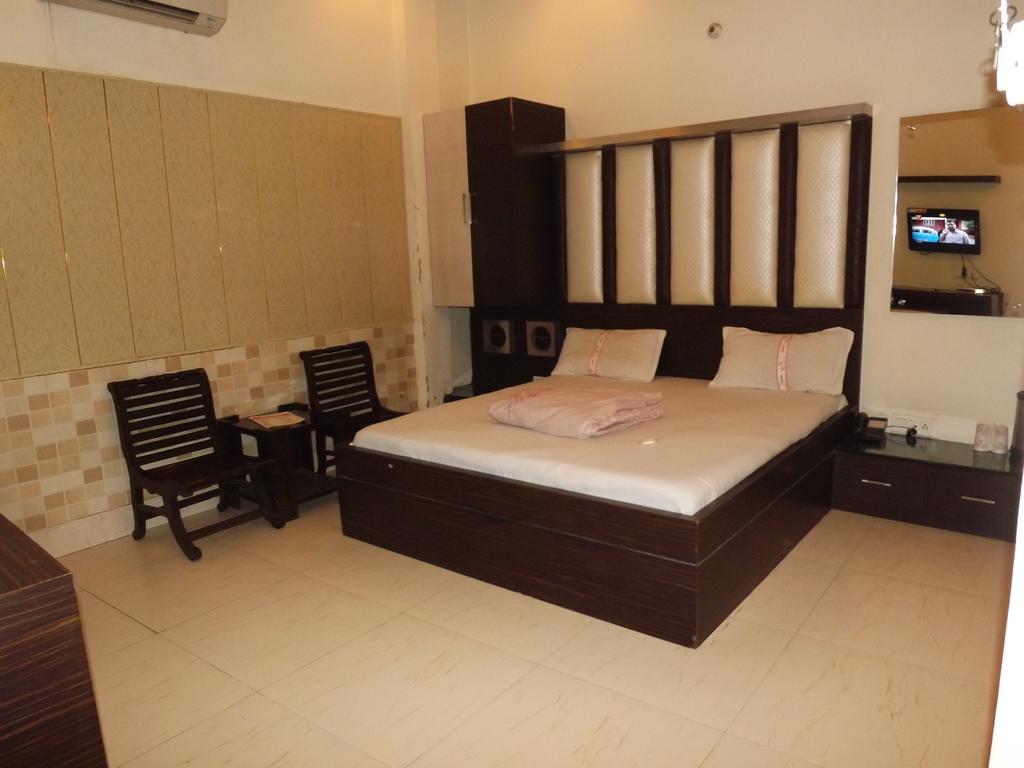 Rc Residency Hotel 2*