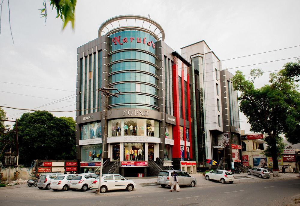 Hotel Narula's Aurrum 3*