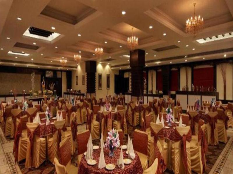 Hotel Regenta Place 4*