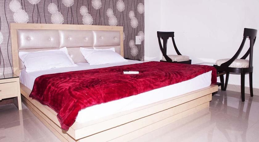 Hotel Park Side Navjyoti 3*