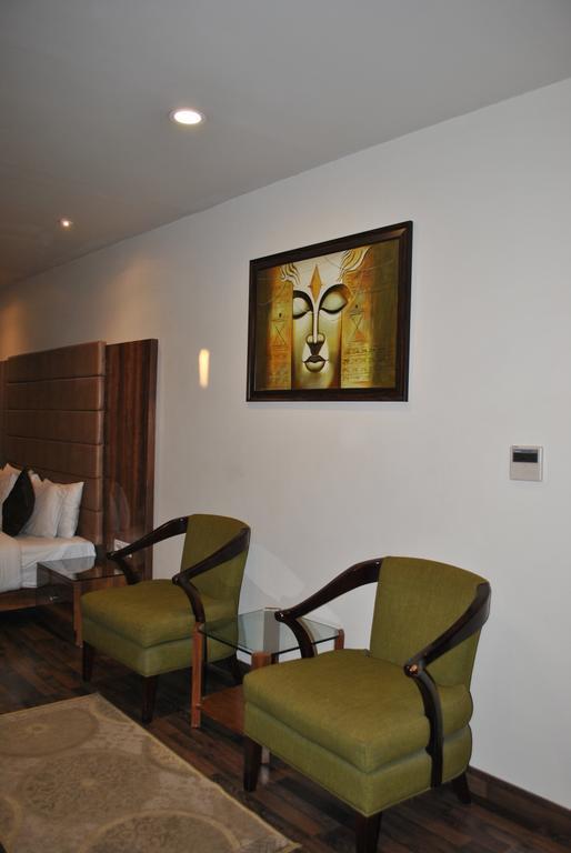 Hotel One Earth Avaas 4*