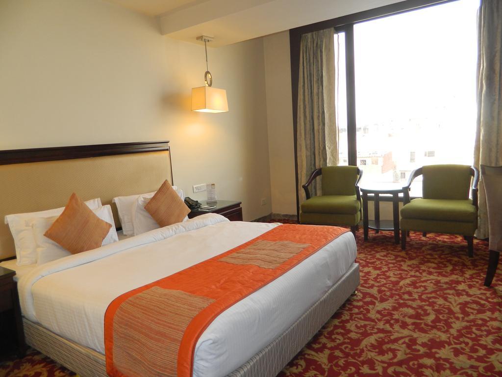 One Earth Avaas Hotel 4*