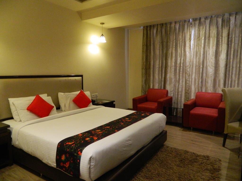 Hotel One Earth Avaas