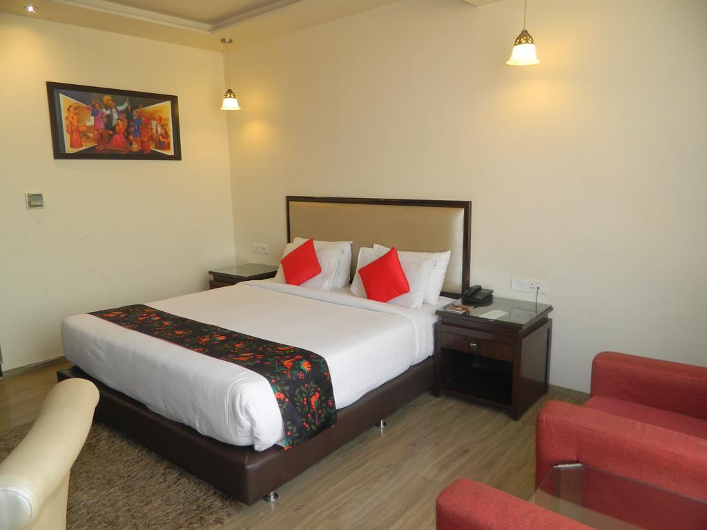 Hotel One Earth Avaas