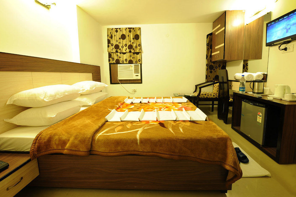 Hkj Residency Hotel