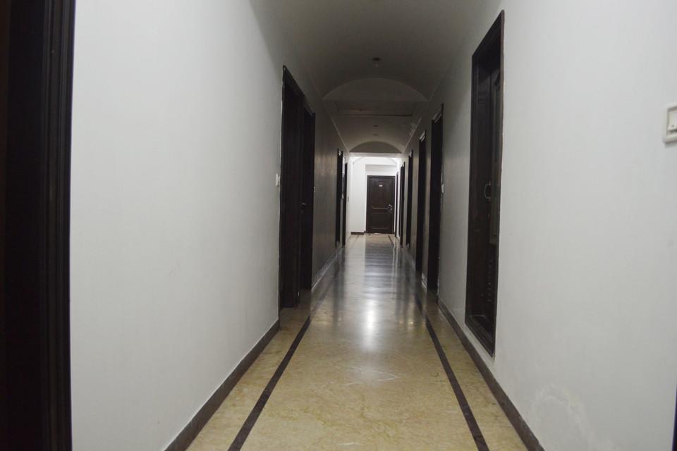 Oyo 16415 Kishore International Hotel 3*