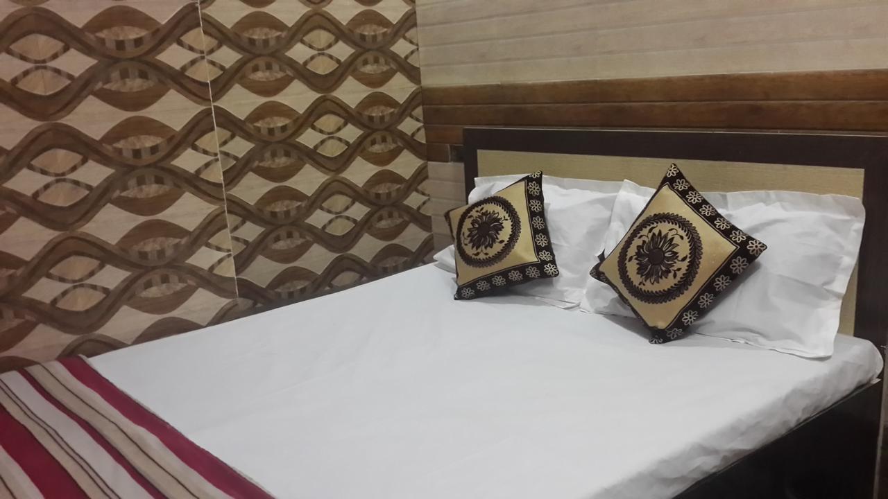 Hotel Punjabi Niwas Amritsar